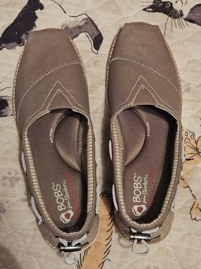 Skechers Brown Slip-On Soles with White Outsole